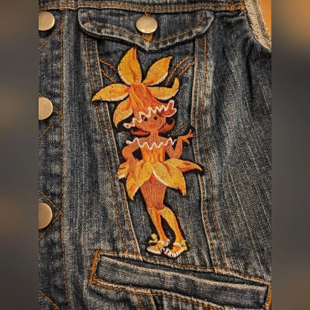 Thread & supply vintage Embroidered denim vest - Picture 6 of 7
